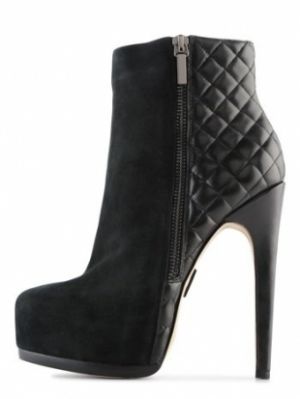 Foot fetish - Madonna Truth or Dare Fall 2012 Shoes quilted boot.jpg